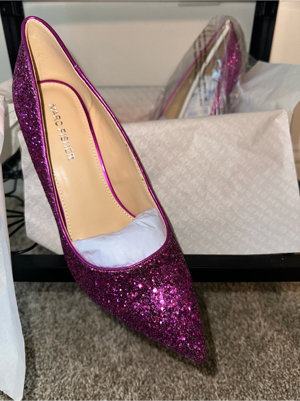 🔔FINAL🔔 Marc Fisher Heady Magenta Glitter Pointed-Toe Pump Sz 7.5